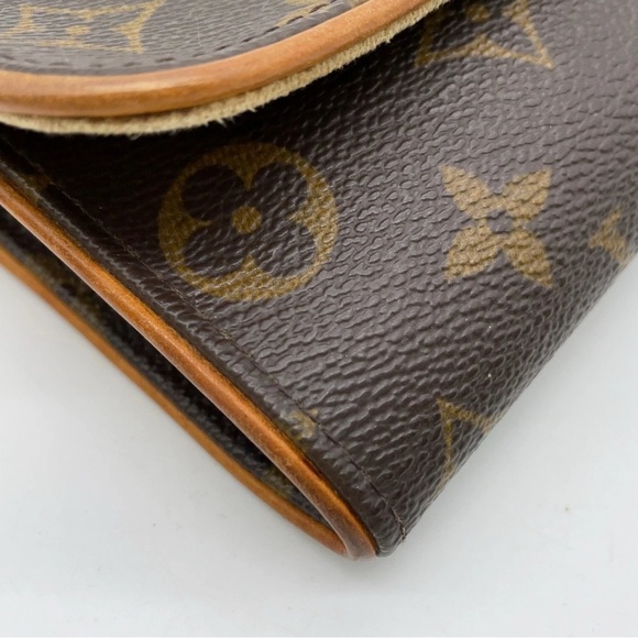 Louis Vuitton Twin Pochette PM - Picture 9 of 16